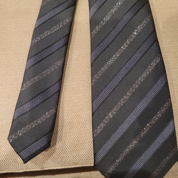Ties - Picture 4 of 16